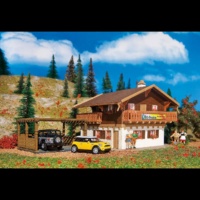 Vollmer 43961 - H0 Pension mit Carport, Bio-S