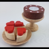Rülke Holzspielzeug 21660 - Torte auf Etagere; Torte auf Teller .