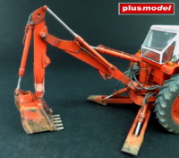 Plus Model 338 - Sowjetische Planierraupe/Trecker Belarus 1:35