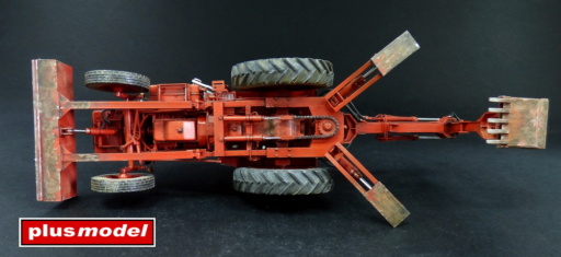 Plus Model 338 - Sowjetische Planierraupe/Trecker Belarus 1:35